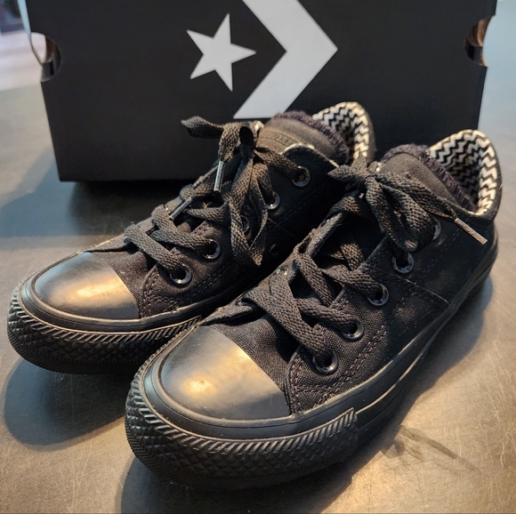 Converse Chuck Taylor Madison Ox, 5, Blk w/White - Picture 3 of 8